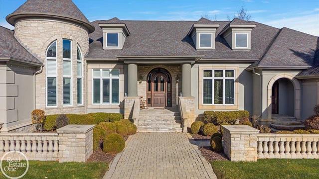 Builiding view three for 4575 Hidden Glen, Rochester, MI. 48306