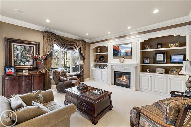 Builiding view twenty five for 4575 Hidden Glen, Rochester, MI. 48306