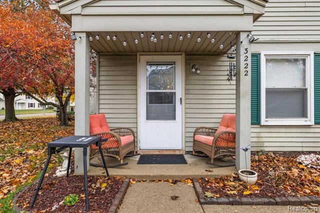 Builiding view seven for 3222 Birchcreek, Lake Orion, MI. 48360