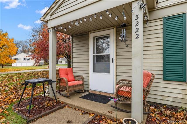 Builiding view six for 3222 Birchcreek, Lake Orion, MI. 48360