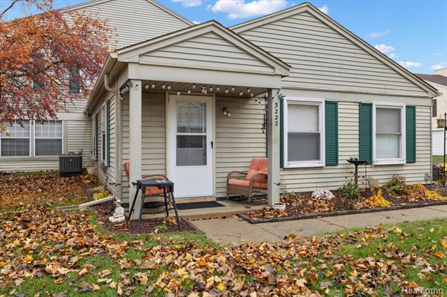 Builiding view three for 3222 Birchcreek, Lake Orion, MI. 48360