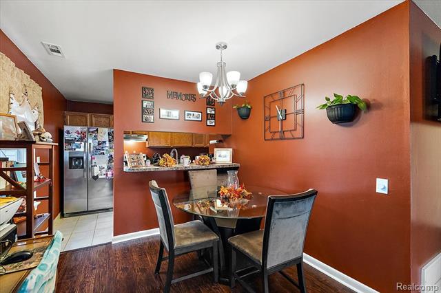 Builiding view twenty eight for 3222 Birchcreek, Lake Orion, MI. 48360