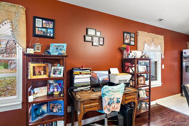 Builiding view twenty five for 3222 Birchcreek, Lake Orion, MI. 48360