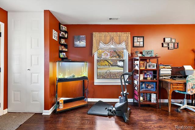 Builiding view twenty for 3222 Birchcreek, Lake Orion, MI. 48360