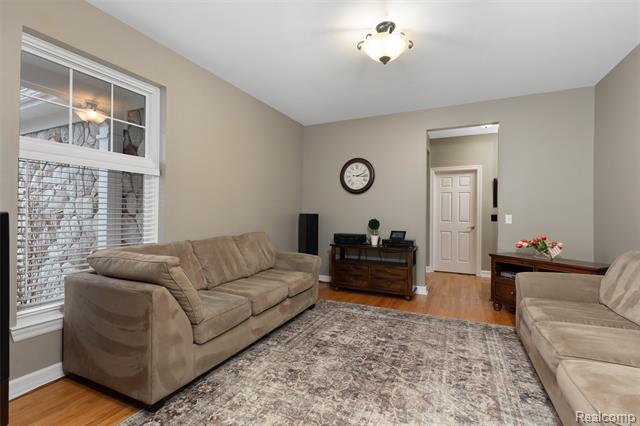 Builiding view eleven for 4618 Waterbury, Clarkston, MI. 48348