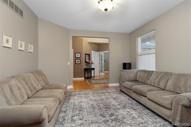 Builiding view twelve for 4618 Waterbury, Clarkston, MI. 48348