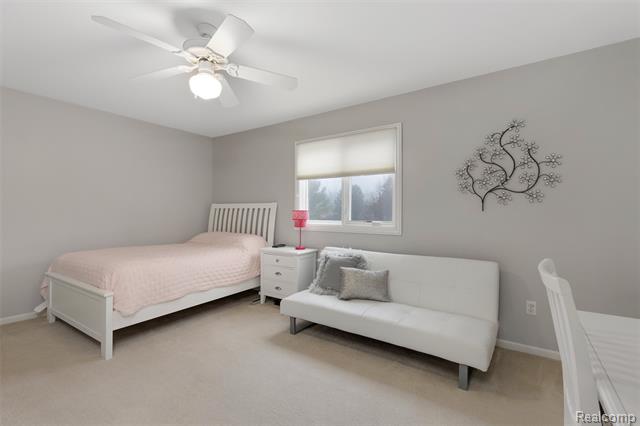 Builiding view twenty nine for 4618 Waterbury, Clarkston, MI. 48348