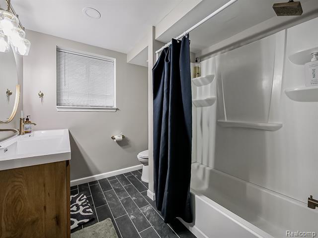 Builiding view twenty for 9900 S Big School Lot Lake, Holly, MI. 48442