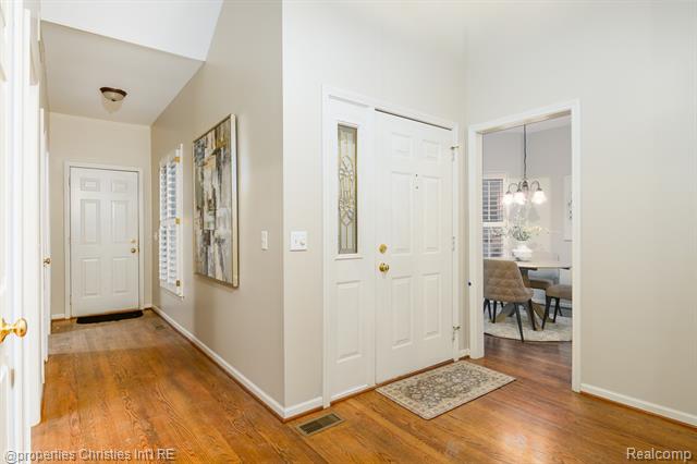 Builiding view eight for 6576 Steeple Rdg, Clarkston, MI. 48346