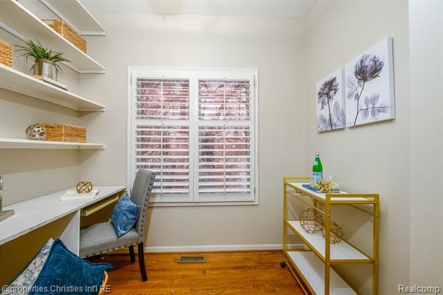 Builiding view twenty for 6576 Steeple Rdg, Clarkston, MI. 48346