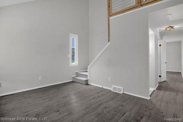 Builiding view fifteen for 7210 Blue Water, Clarkston, MI. 48348