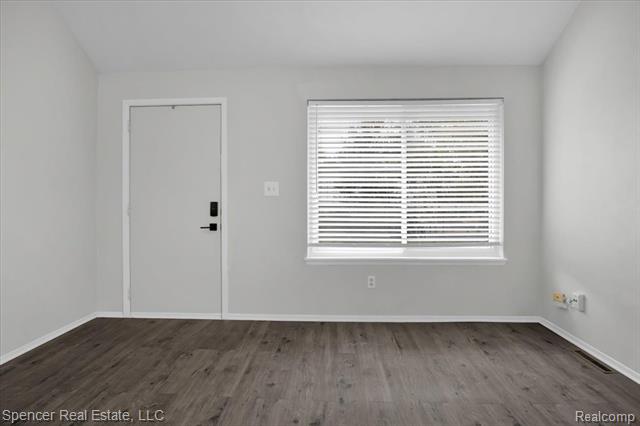 Builiding view thirteen for 7210 Blue Water, Clarkston, MI. 48348