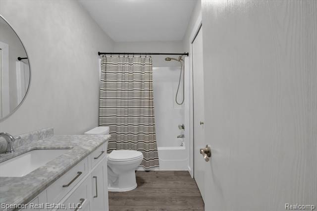 Builiding view twenty seven for 7210 Blue Water, Clarkston, MI. 48348