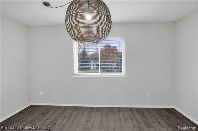 Builiding view twenty for 7210 Blue Water, Clarkston, MI. 48348