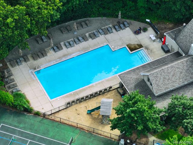 Builiding view fifty six for 2673 Brentwood, Lake Orion, MI. 48360