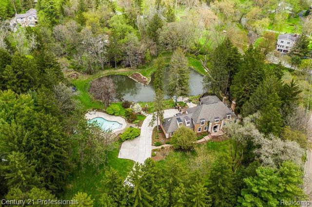 front view for 3985 S Ellamae Rd, Oakland, Mi. 48363