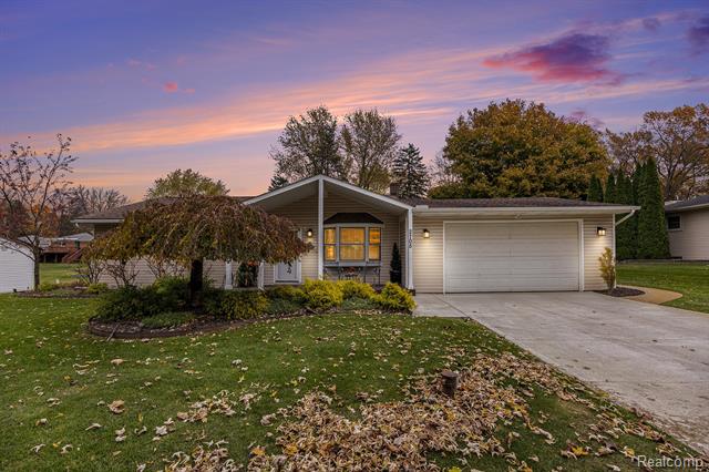 Builiding view twenty three for 2705 Semloh, Lake Orion, MI. 48360