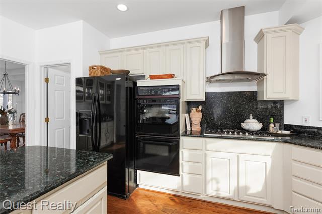 Builiding view eighteen for 9007 Stonehause, Clarkston, MI. 48348