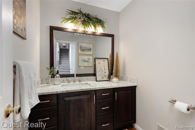 Builiding view four for 9007 Stonehause, Clarkston, MI. 48348