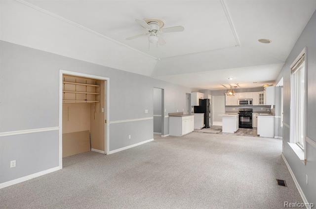 Builiding view eight for 9610 Forest Ridge, Clarkston, MI. 48348