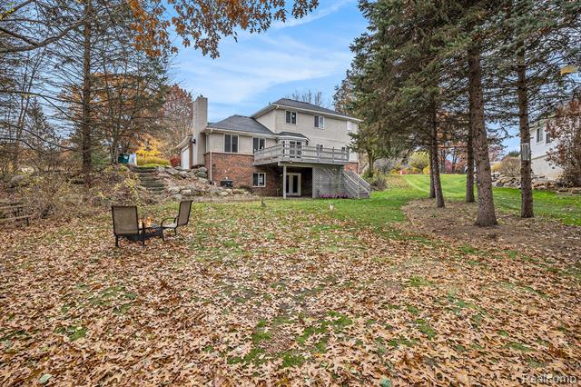 Builiding view twenty seven for 9610 Forest Ridge, Clarkston, MI. 48348