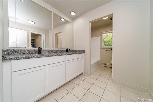 Builiding view forty nine for 6578 Greene Haven, Clarkston, MI. 48348