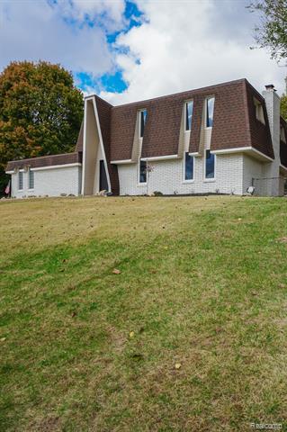 Builiding view one for 6578 Greene Haven, Clarkston, MI. 48348