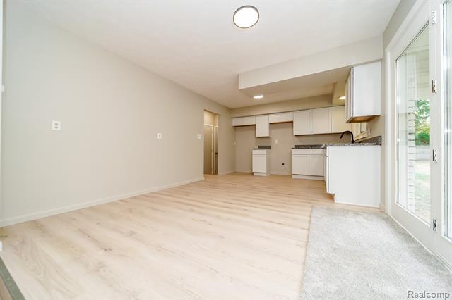 Builiding view ten for 6578 Greene Haven, Clarkston, MI. 48348