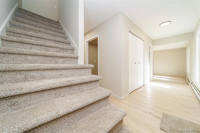 Builiding view thirty two for 6578 Greene Haven, Clarkston, MI. 48348