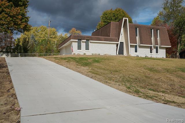 Builiding view two for 6578 Greene Haven, Clarkston, MI. 48348