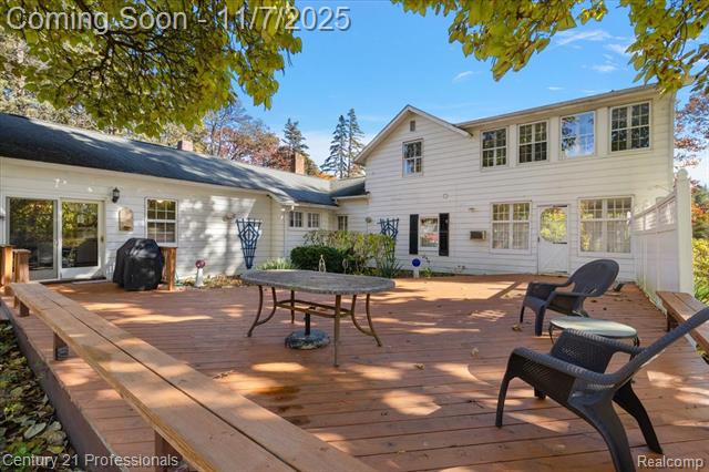 Builiding view one for 8051 Bridge Lake, Clarkston, MI. 48348