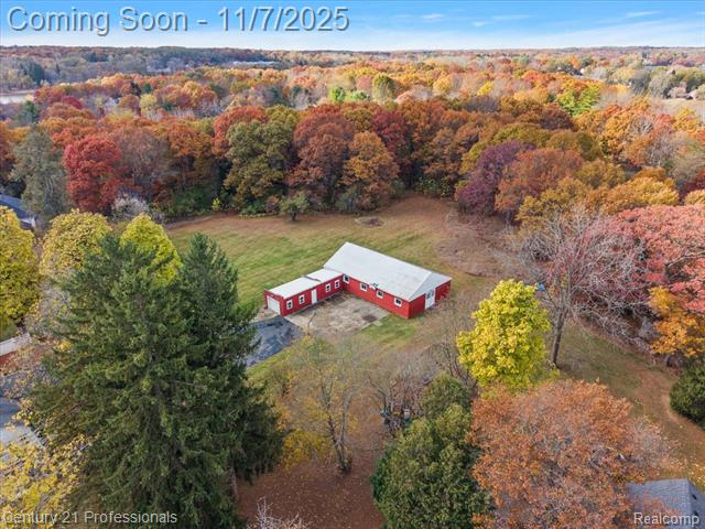 Builiding view seventeen for 8051 Bridge Lake, Clarkston, MI. 48348