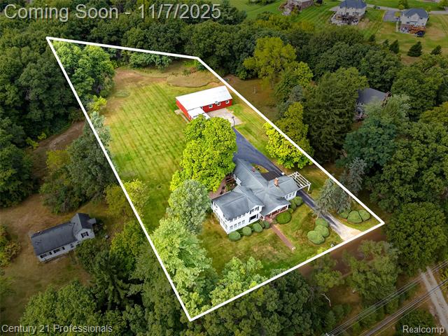 Builiding view twenty for 8051 Bridge Lake, Clarkston, MI. 48348