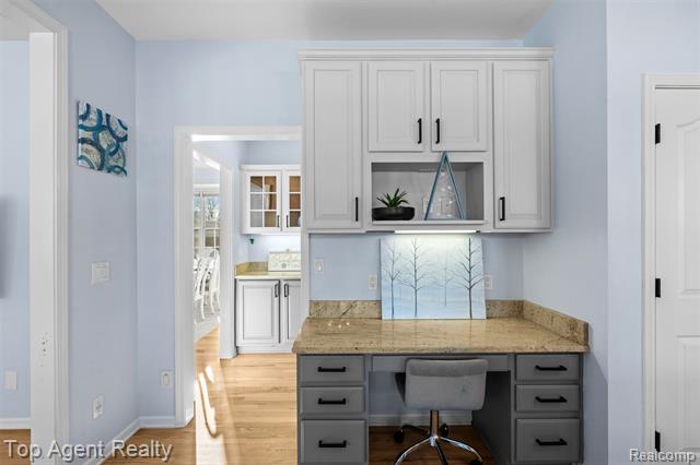 Builiding view eleven for 668 Berridge, Lake Orion, MI. 48360