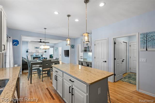 Builiding view fifteen for 668 Berridge, Lake Orion, MI. 48360