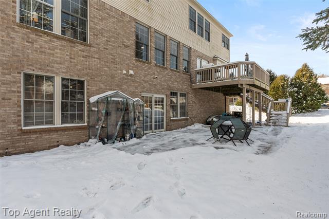 Builiding view forty five for 668 Berridge, Lake Orion, MI. 48360