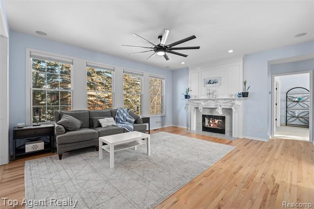 Builiding view nine for 668 Berridge, Lake Orion, MI. 48360