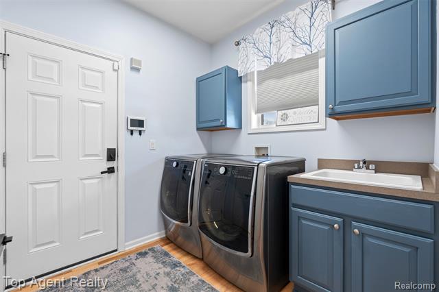 Builiding view seventeen for 668 Berridge, Lake Orion, MI. 48360