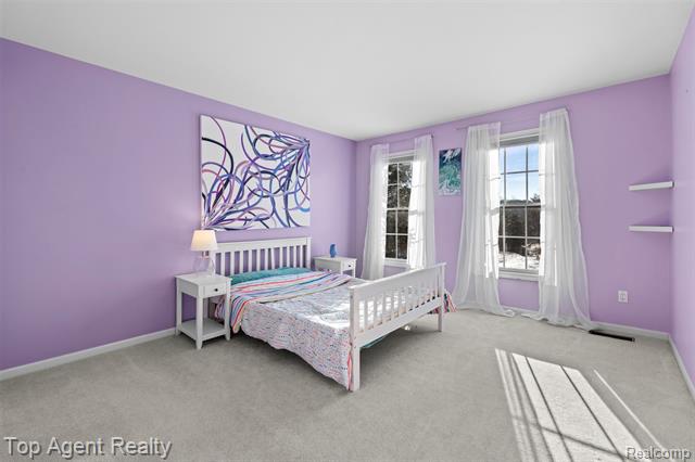 Builiding view thirty four for 668 Berridge, Lake Orion, MI. 48360