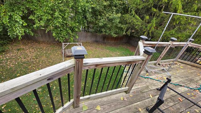 Builiding view seven for 7901 Hillcrest, Clarkston, MI. 48348