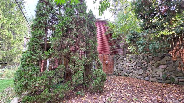 Builiding view six for 7901 Hillcrest, Clarkston, MI. 48348