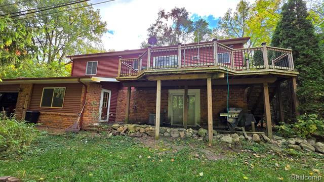 Builiding view three for 7901 Hillcrest, Clarkston, MI. 48348