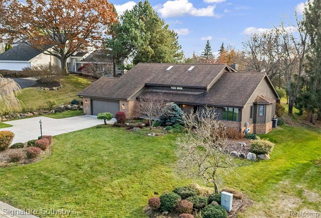 Builiding view forty eight for 6571 Deer Ridge, Clarkston, MI. 48348