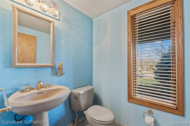 Builiding view nineteen for 6571 Deer Ridge, Clarkston, MI. 48348