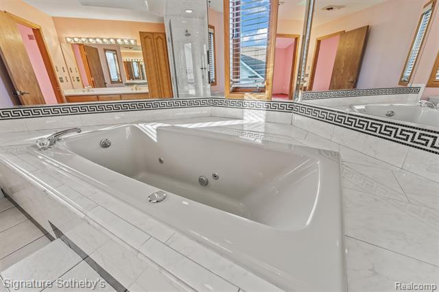 Builiding view sixteen for 6571 Deer Ridge, Clarkston, MI. 48348