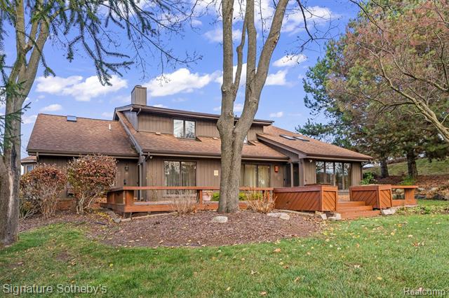 Builiding view thirty eight for 6571 Deer Ridge, Clarkston, MI. 48348