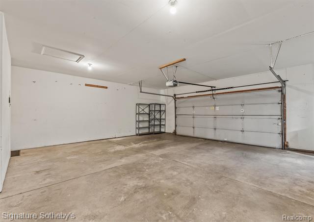 Builiding view thirty four for 6571 Deer Ridge, Clarkston, MI. 48348