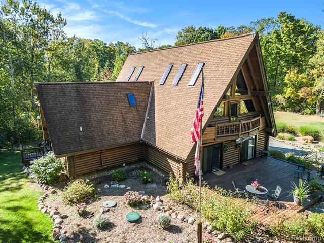 Builiding view three for 1366 S Baldwin, Lake Orion, MI. 48360