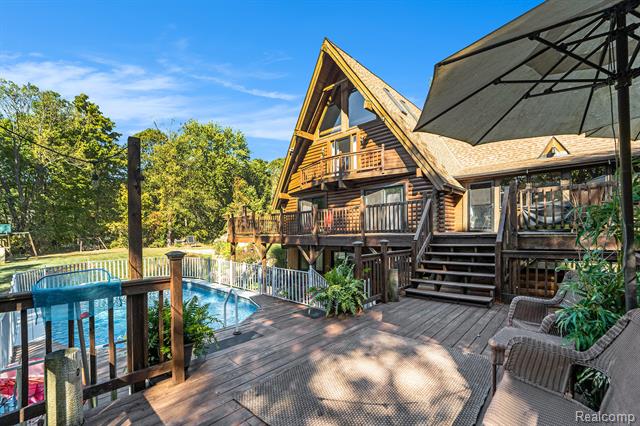 Builiding view twenty six for 1366 S Baldwin, Lake Orion, MI. 48360