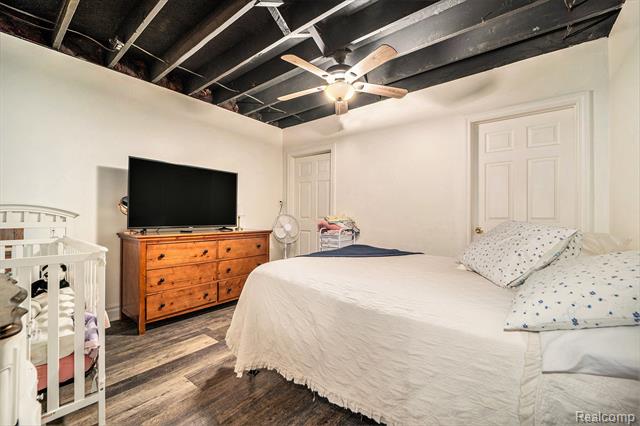 Builiding view twenty two for 1366 S Baldwin, Lake Orion, MI. 48360